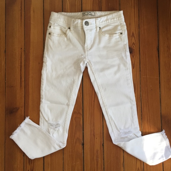Free People Denim - Free People Sz 24 White Destroyed Ankle Skinny